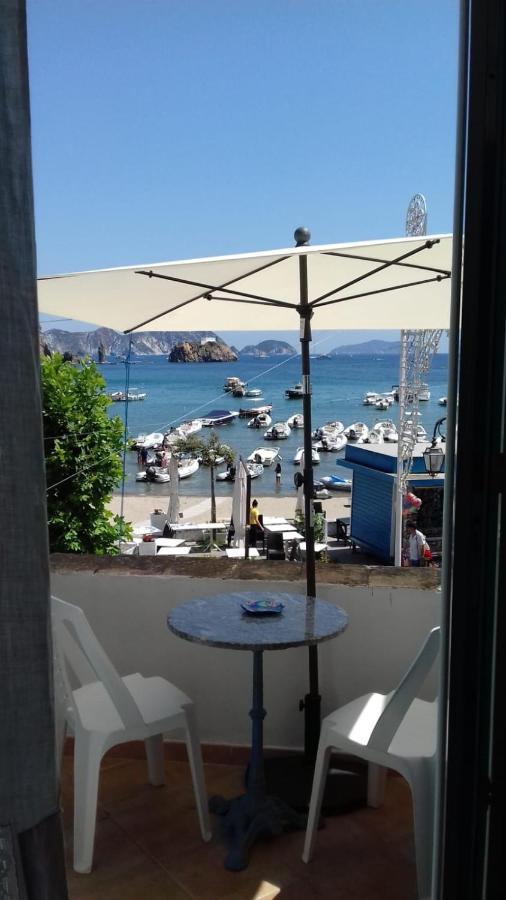 La Casa Sugli Archi Hotell Ponza Exteriör bild