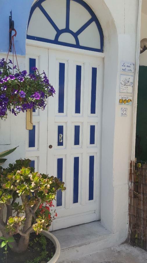 La Casa Sugli Archi Hotell Ponza Exteriör bild